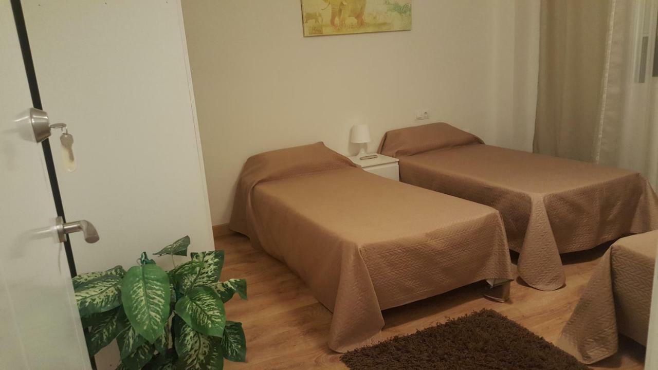 Pension Yna Holiday Малага Екстер'єр фото